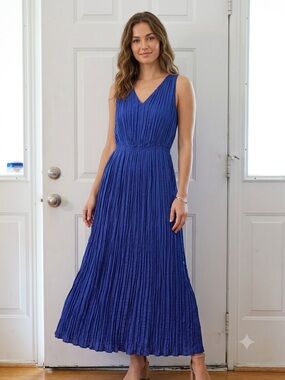 Banana Republic Pleated V-Neck Maxi Dress in Royal Blue